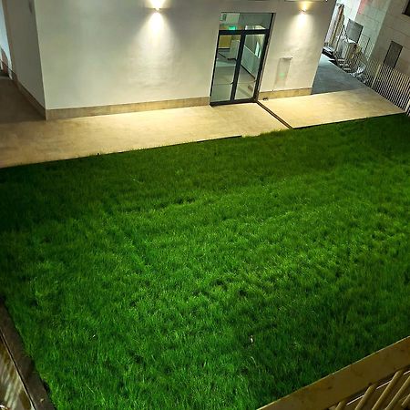 S. Ambrogio Square Apartment Milan Exterior photo