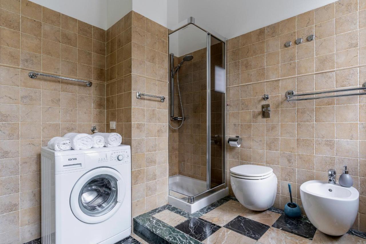 S. Ambrogio Square Apartment Milan Exterior photo